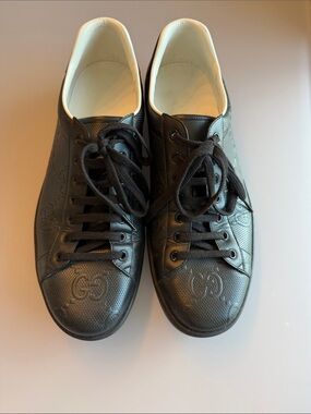 Gucci Black Embossed Leather Low-Top Sneakers